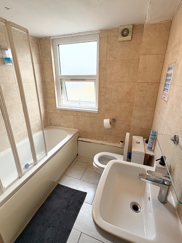 Additional image 7 of Room in a Shared House, St. Lawrence Way, SW9, N1 7GU