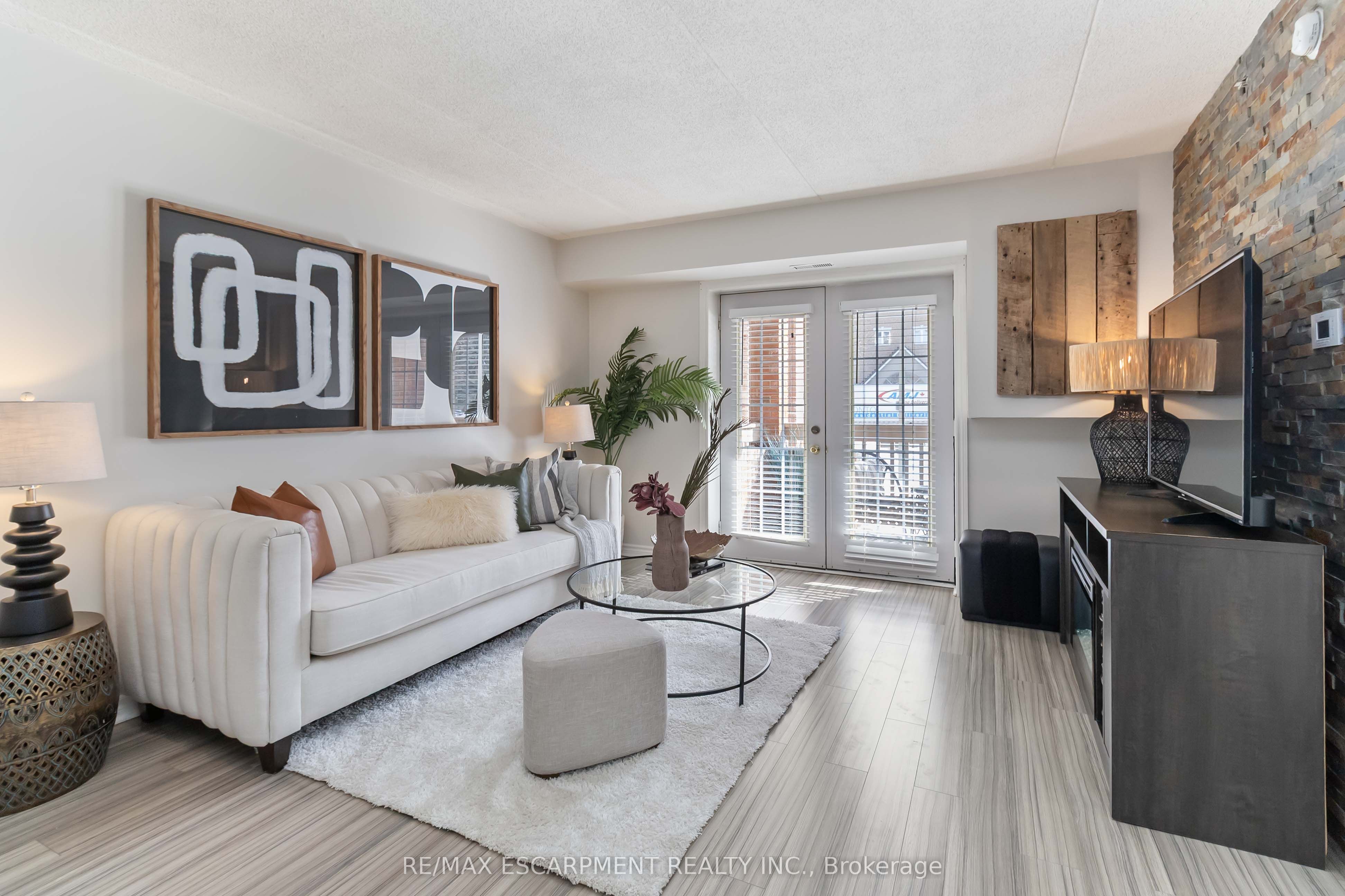 Additional image 3 of 110-4015 Kilmer Drive, Burlington, ON, L7M 4M4