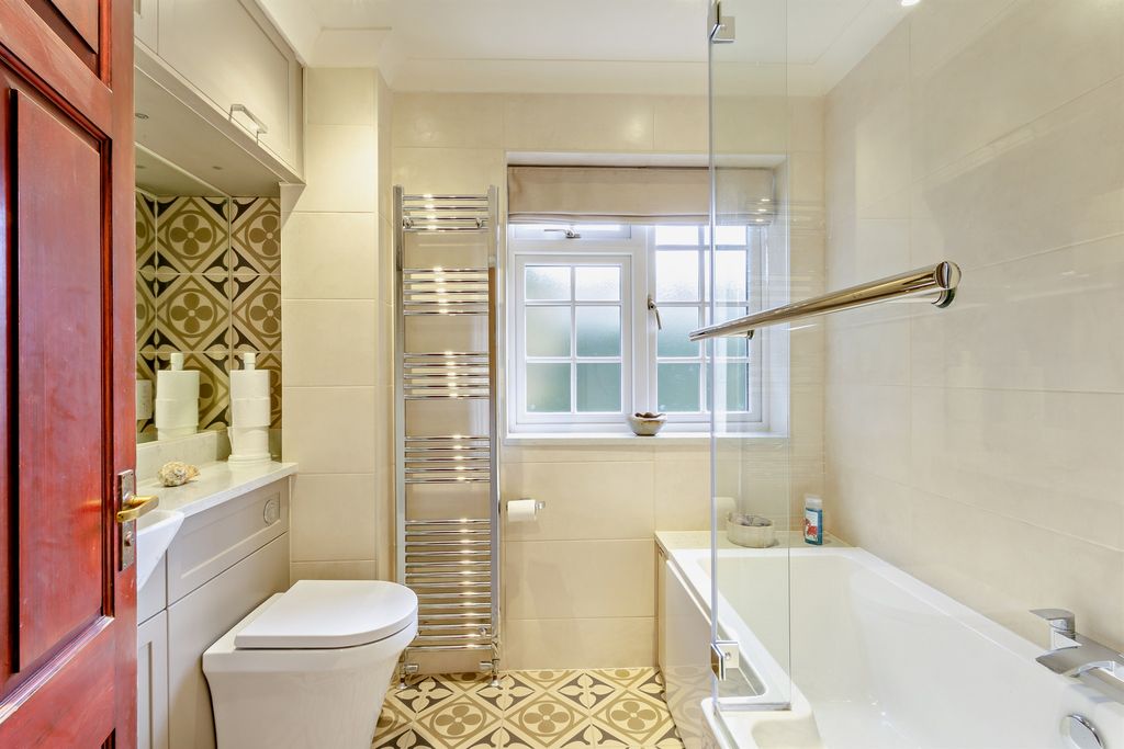 Additional image 19 of 5 bed detached house for saleLeinsters Close, Peterborough PE3
