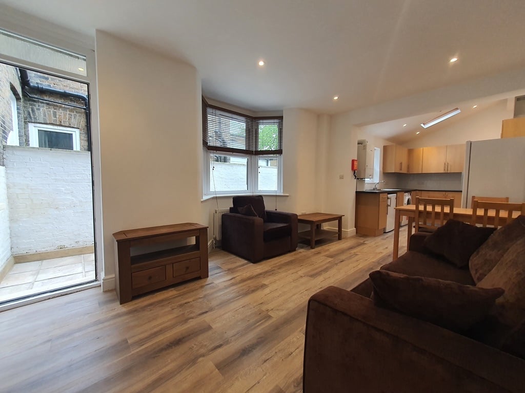 Additional image 11 of 4 Bed Terraced House, Freemantle St, SE17, N1 7GU