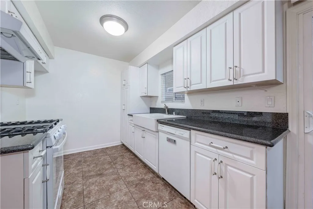 Additional image 8 of 208 19th Street Unit 3, Huntington Beach, CA 92648