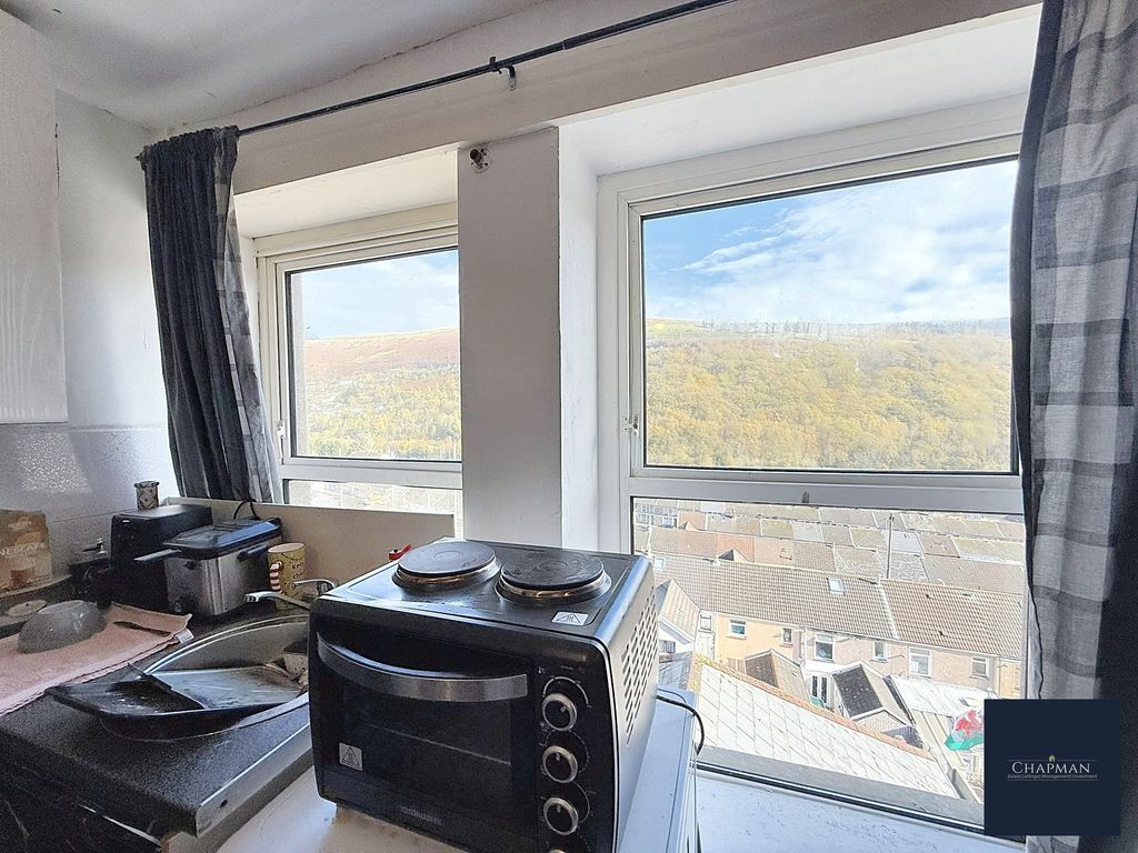 Additional image 4 of 2 bed flat for saleDuffryn Street, Ferndale CF43