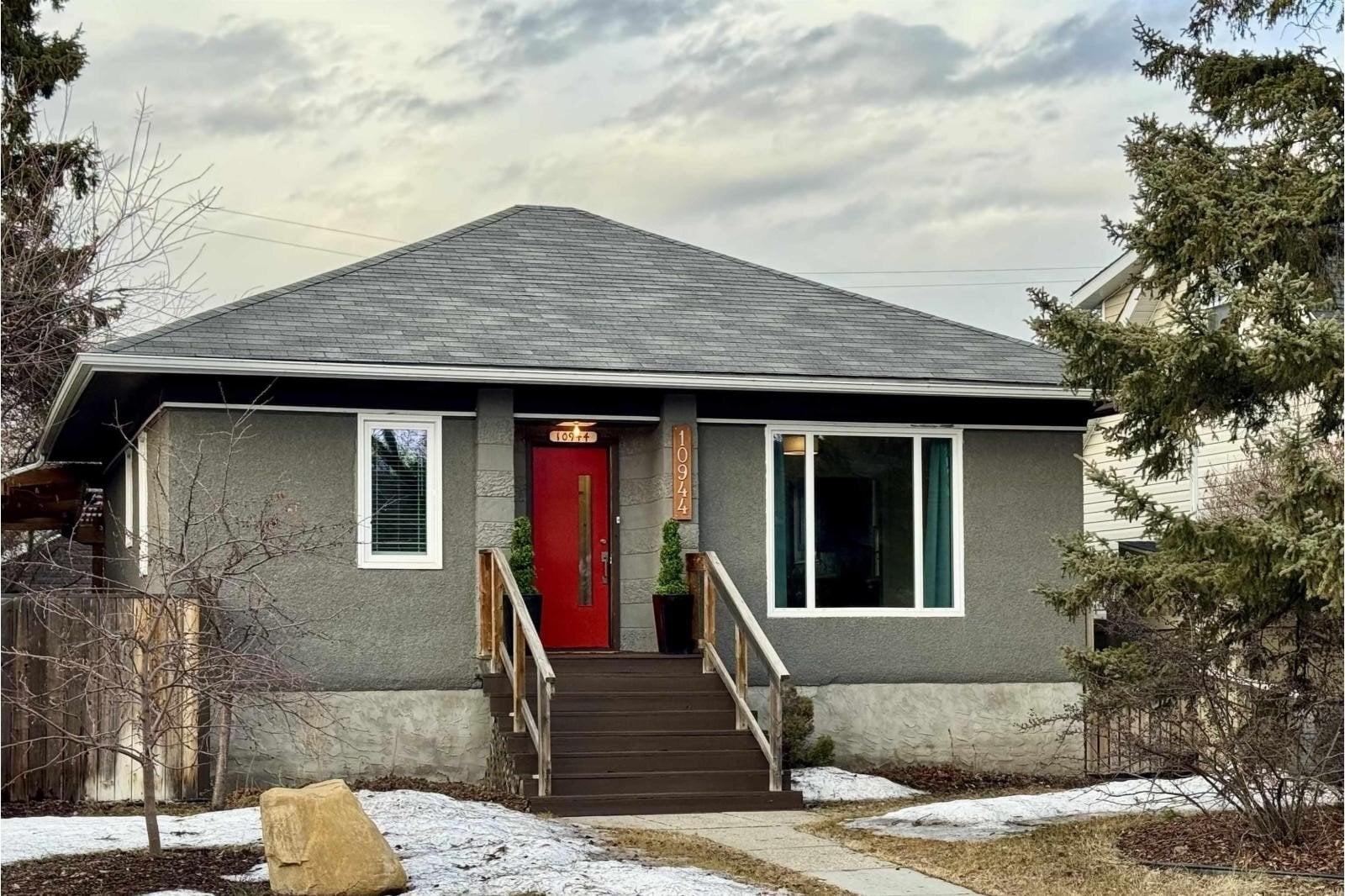 Additional image 7 of 10944 71 Avenue NW, Edmonton, AB, T6G0A1