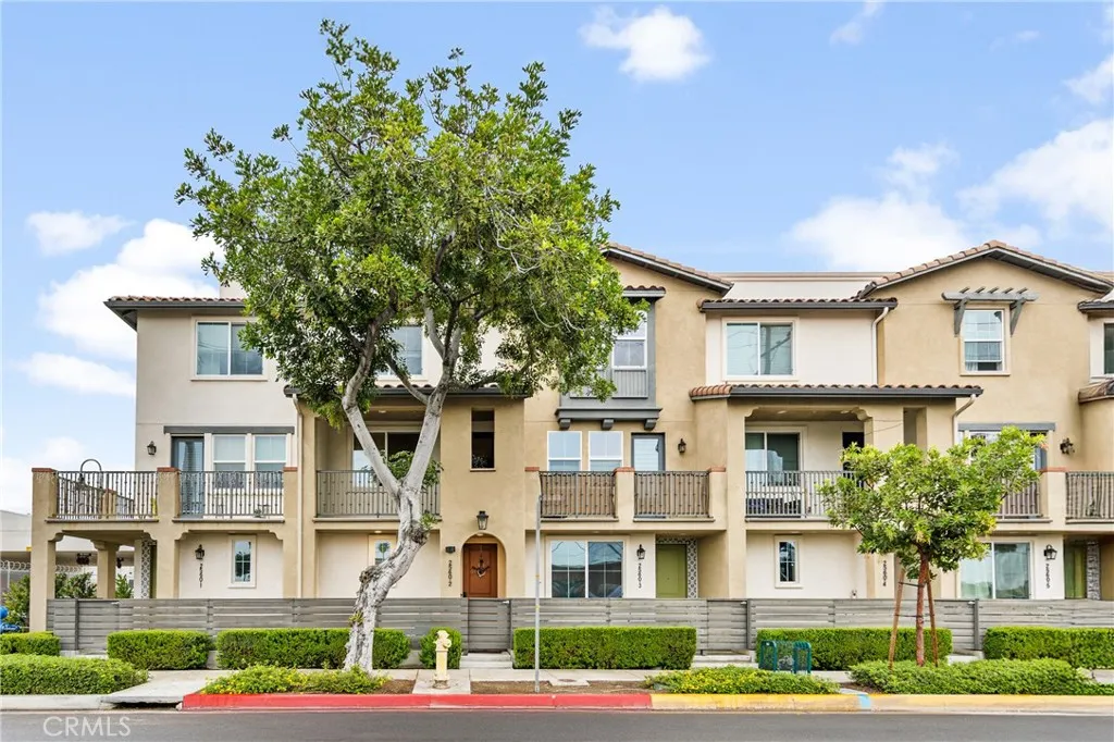 Additional image 31 of 2560 Valentina Way Unit 2, Commerce, CA 90040