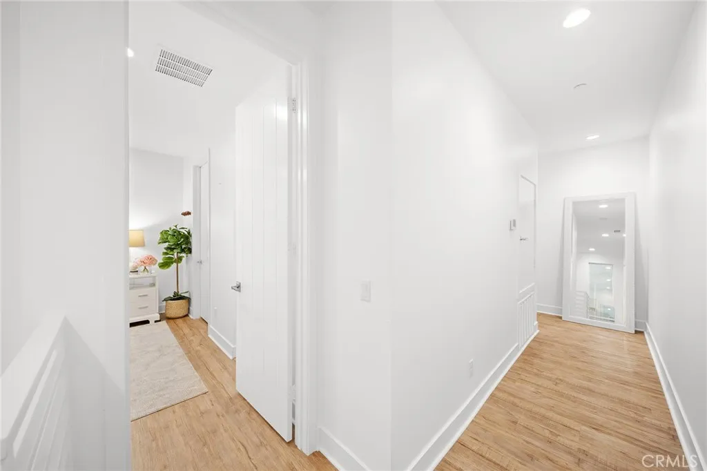 Additional image 17 of 657 Wedge, Costa Mesa, CA 92627