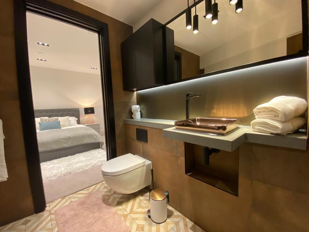 Additional image 4 of 2 Bed Flat, Keybridge Tower, SW8, N1 7GU