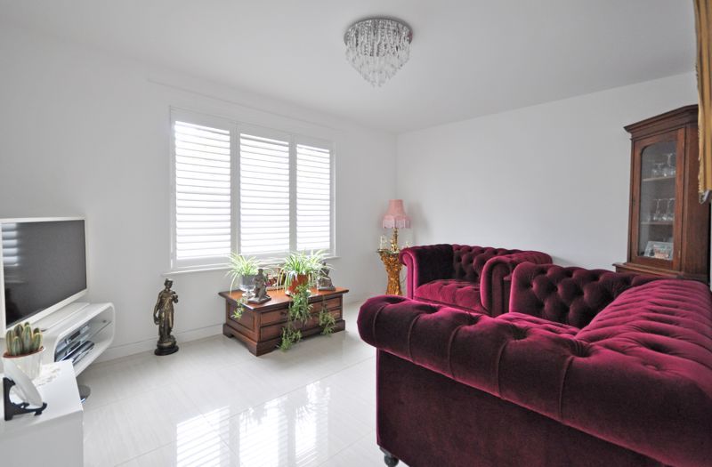 2 bed flat for saleHigh Specification Apartment, Rhymney Way, Bassaleg NP10 photo 4