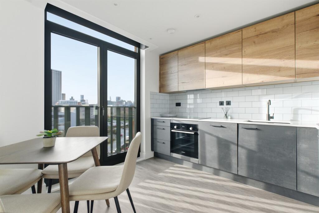 Additional image 8 of Belmont Wharf, Glasswater Locks, B4