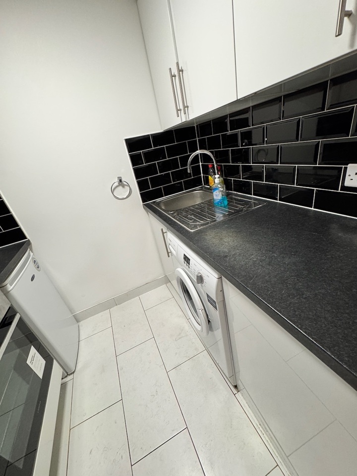 Additional image 13 of 1 Bed Flat, Parkway, NW1, N1 7GU