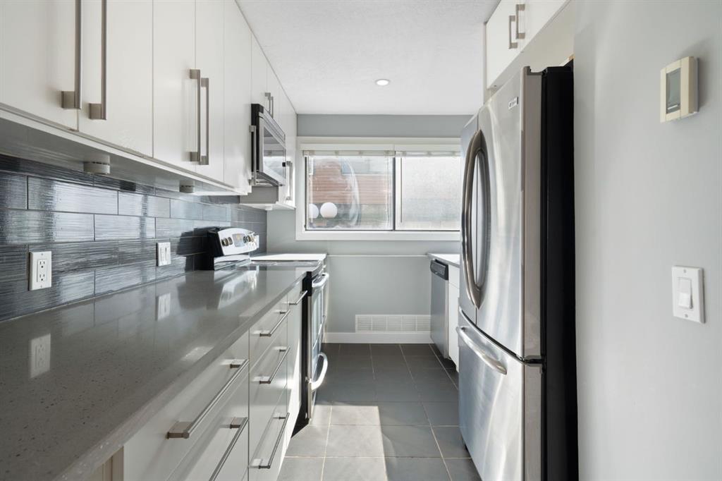 Additional image 6 of 10-2400 15 Street SW, Calgary, AB, T2T 5S3