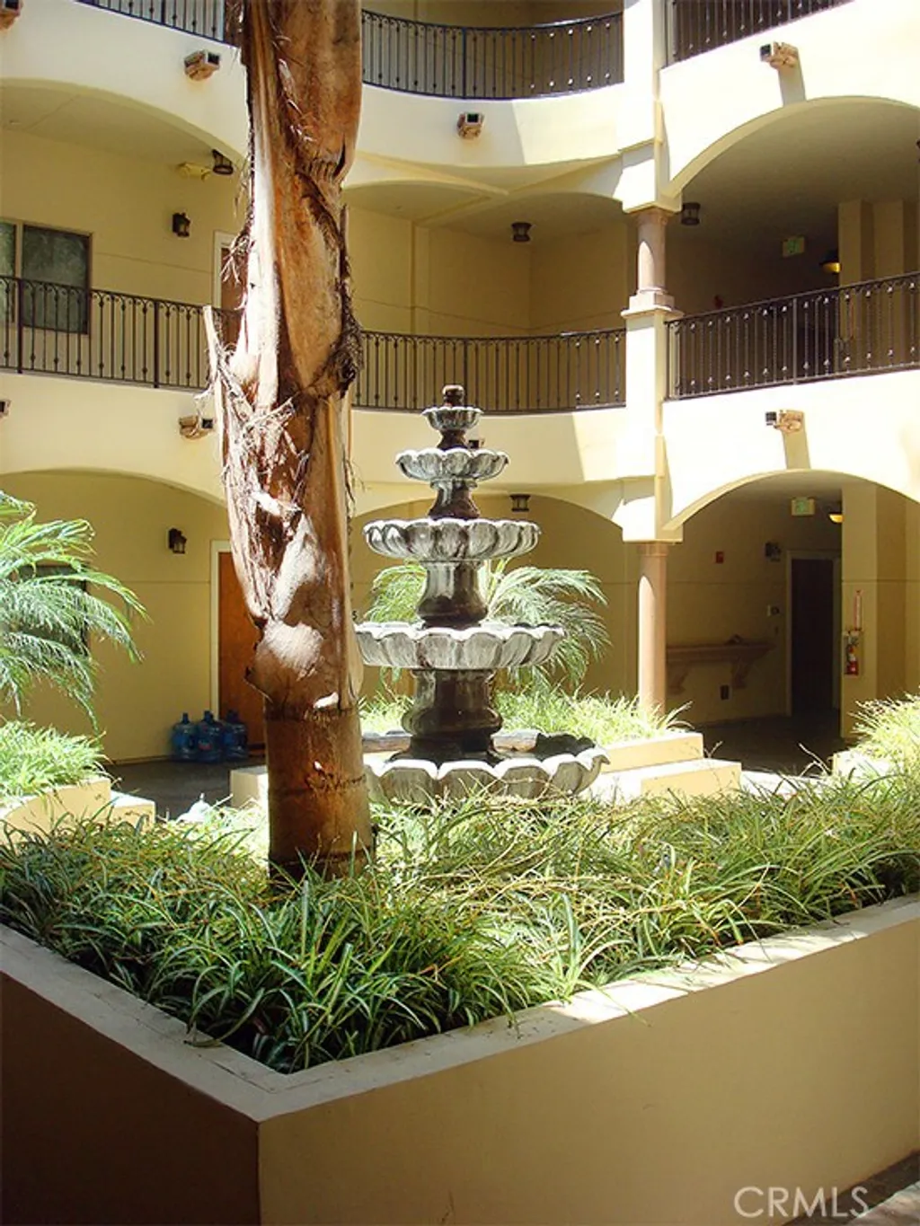 Additional image 3 of 10640 Woodbridge Street Unit PH2, Toluca Lake, CA 91602