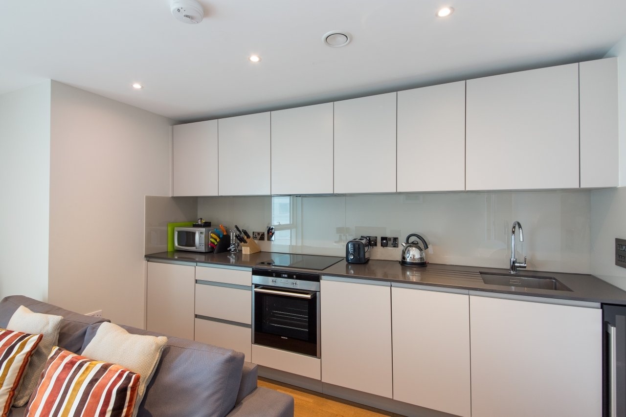 Additional image 3 of 1 Bed Flat, Whitechapel High St, E1, N1 7GU