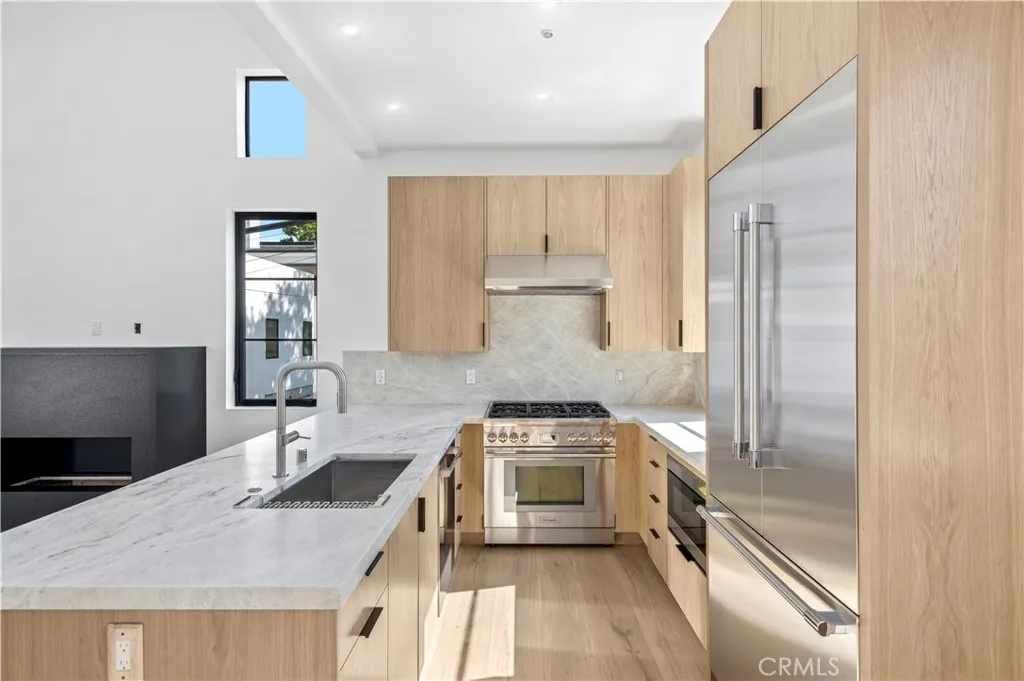 Additional image 6 of 700 Iris, Corona Del Mar, CA 92625