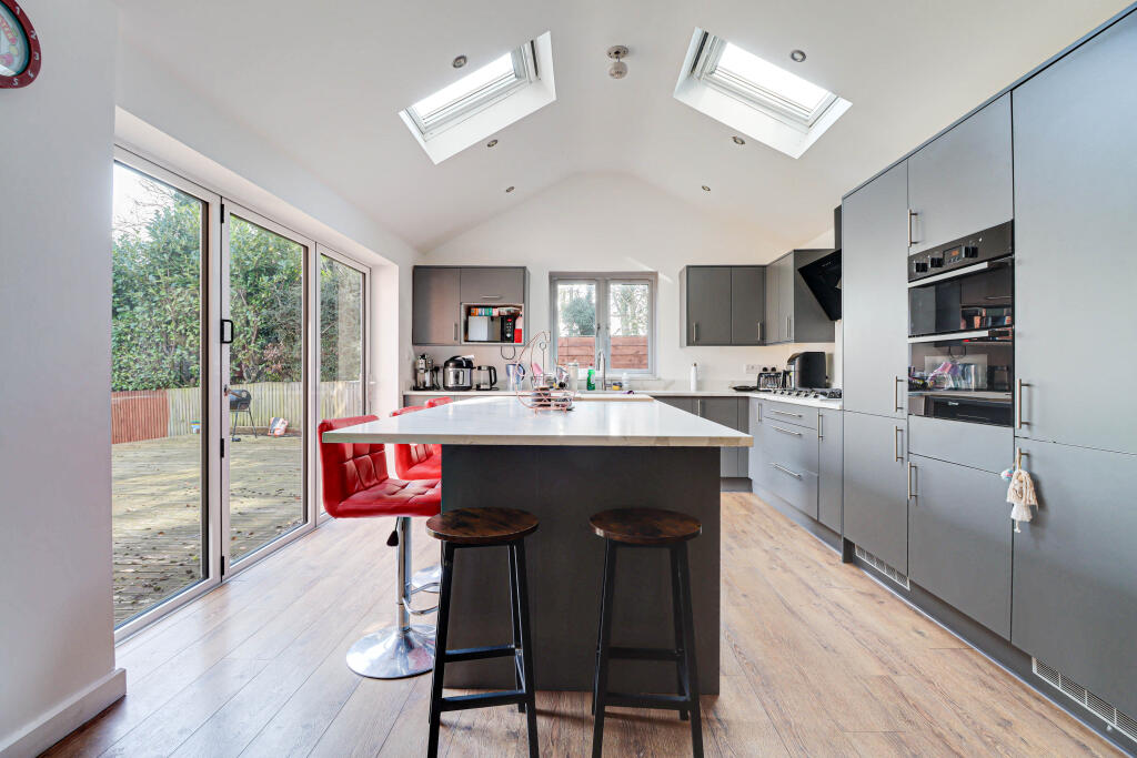 Additional image 22 of Glemsford Drive, Harpenden, Hertfordshire, AL5