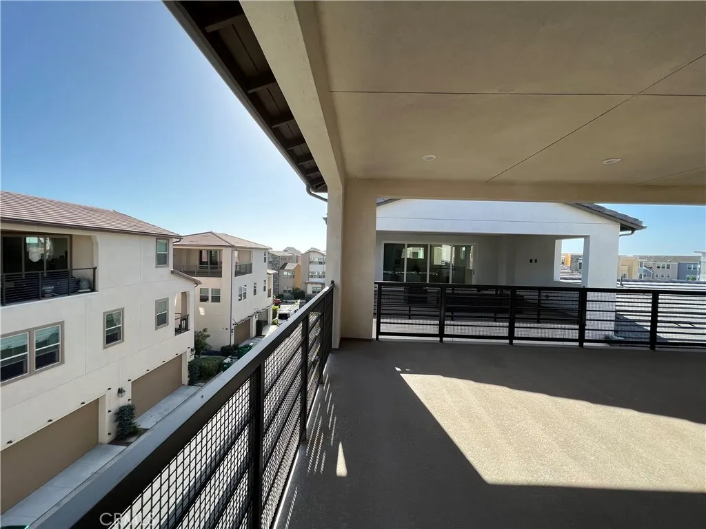 Additional image 37 of 110 Sculpture, Irvine, CA 92618