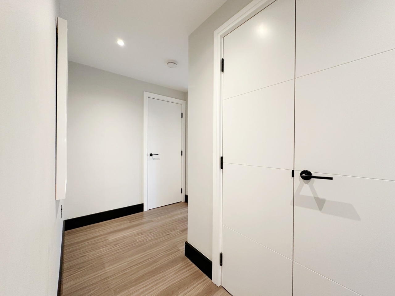 2 Bed Flat, Tower Bridge Road, SE1, N1 7GU