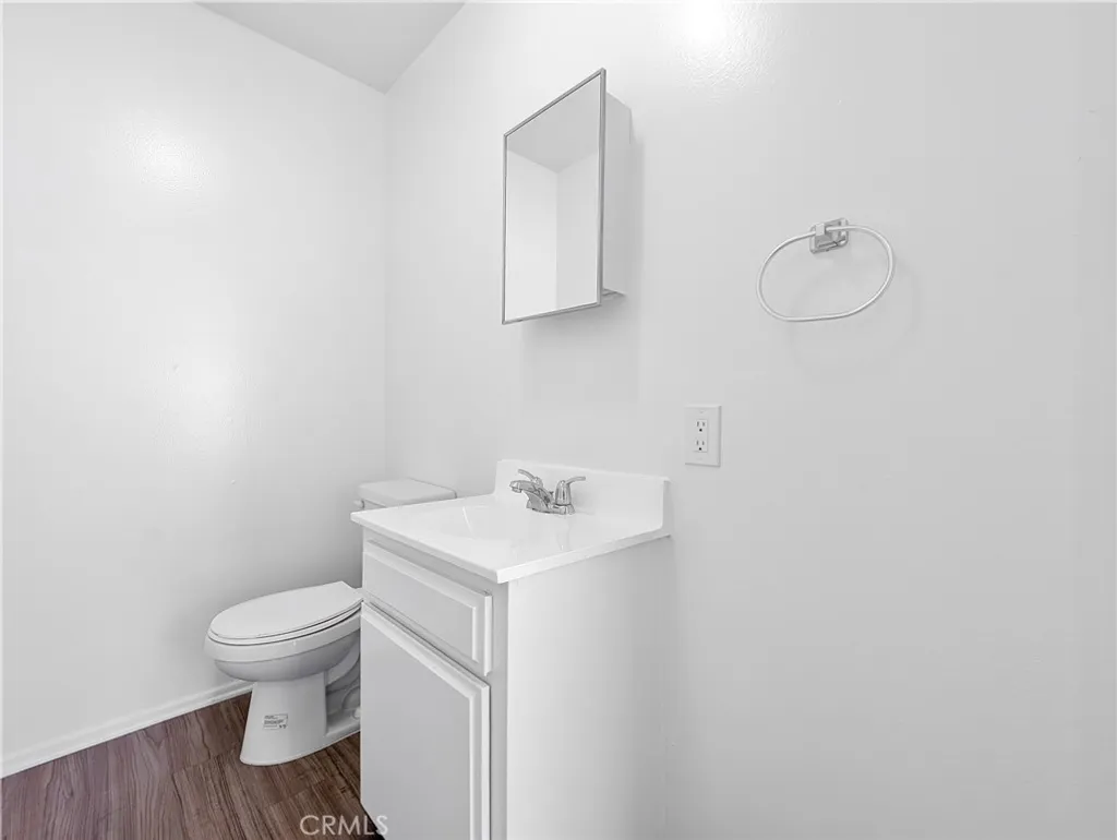 Additional image 8 of 17312 Chatsworth Street Unit B, Granada Hills, CA 91344