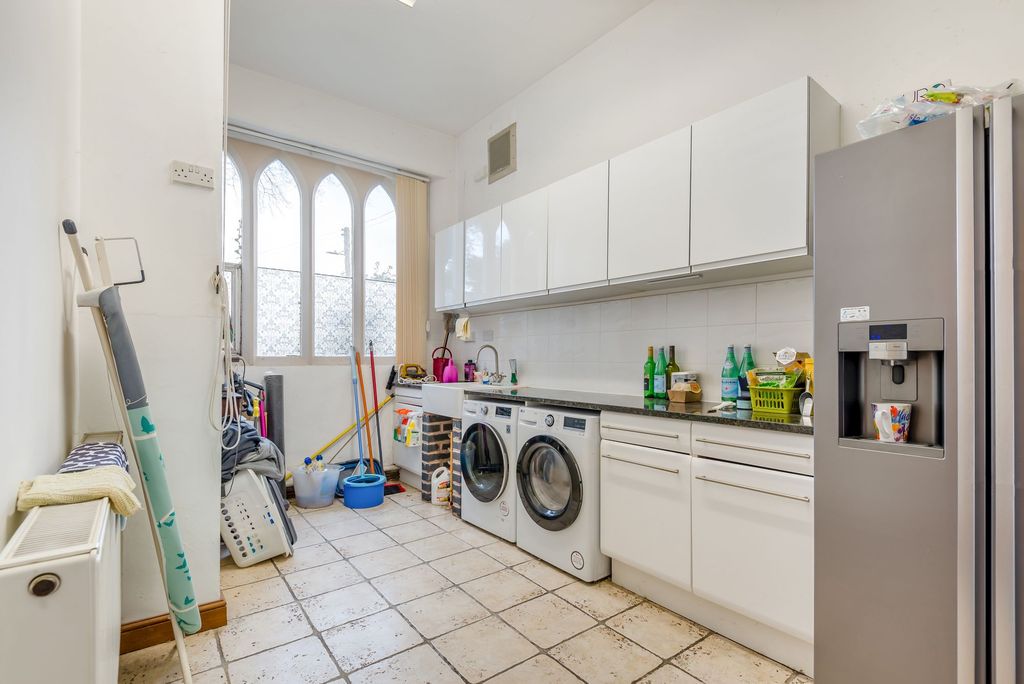 Additional image 9 of 5 bed detached house for saleChurch Road, Caldicot NP26