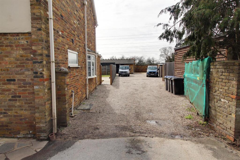 Additional image 19 of Great North Road, Welham Green, North Mymms, Hatfield