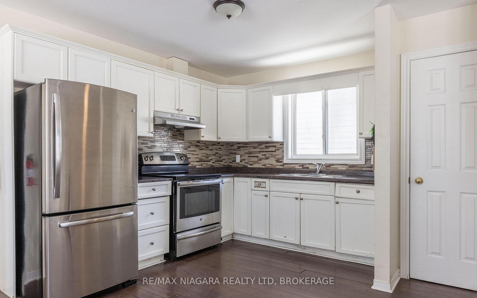 Additional image 4 of Upper-138 Carlton Street, St. Catharines, ON, L2R 7S6