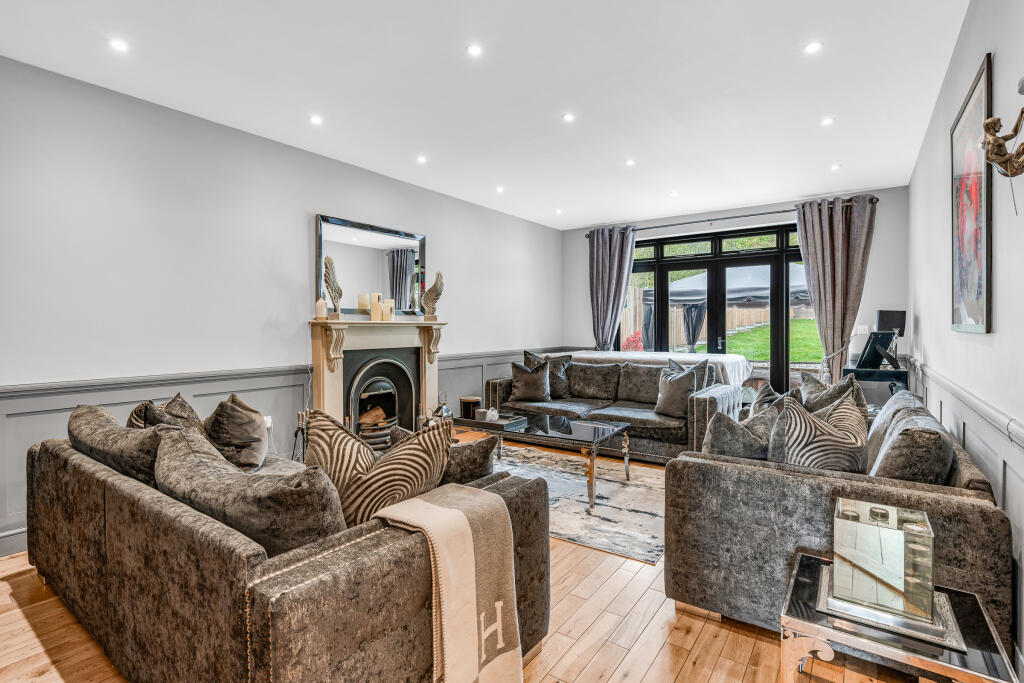 Additional image 26 of Canonsfield Road, Welwyn, Hertfordshire, AL6