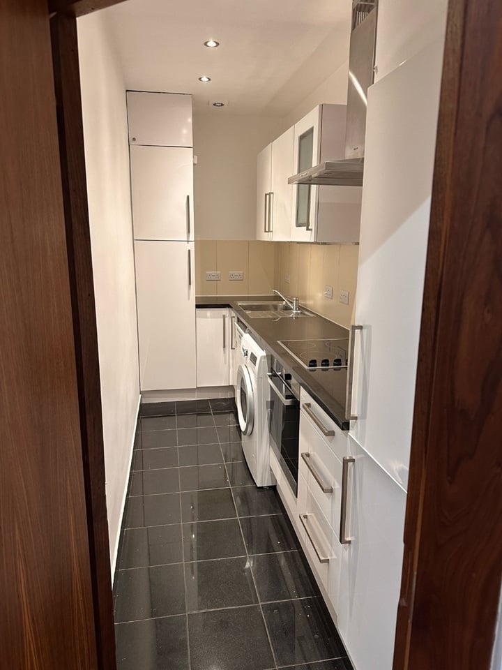 Additional image 8 of 2 Bed Flat, Sussex Gardens, W2, N1 7GU