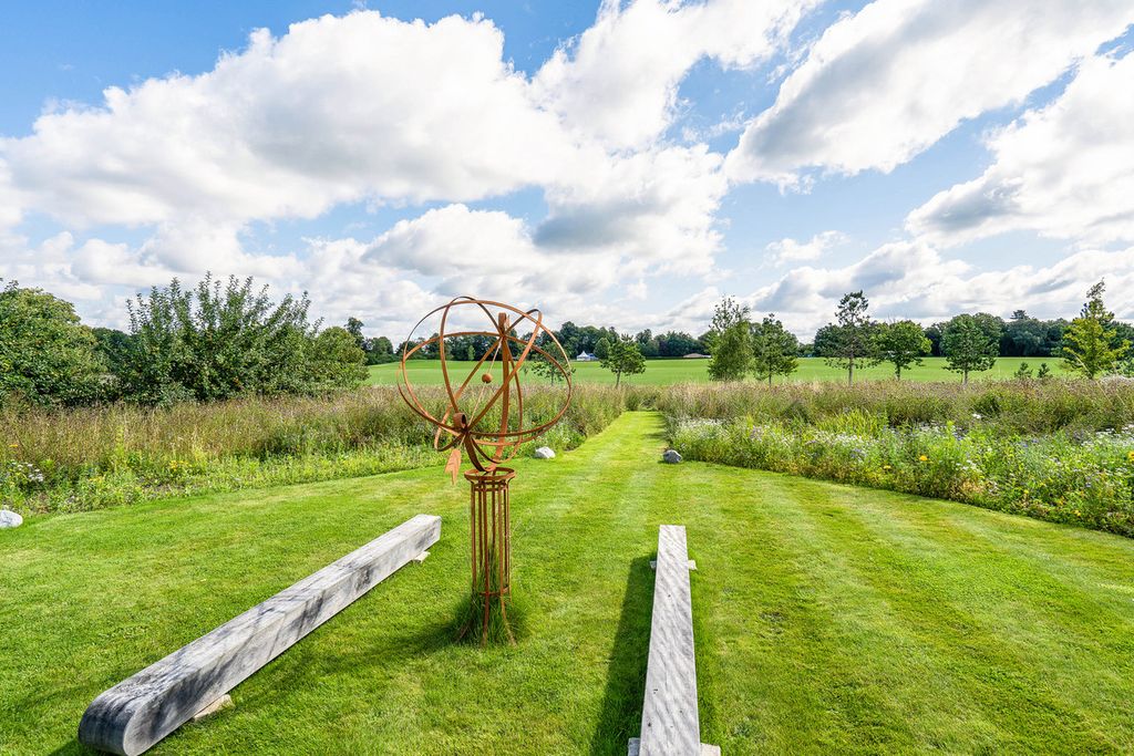 Additional image 22 of 5 bed detached house for saleRemenham Hill Henley-On-Thames, Oxfordshire RG9