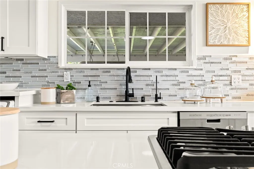 Additional image 16 of 925 E Walnut Ave, Glendora, CA 91741