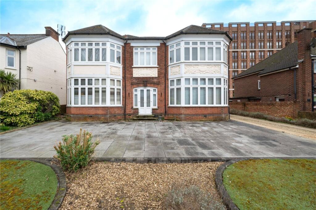 Grosvenor Road, St. Albans