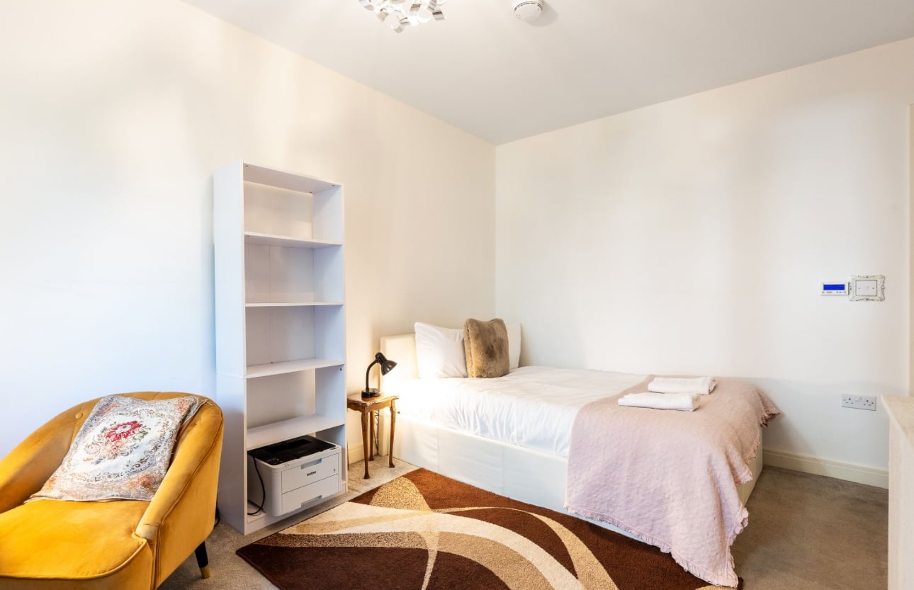 Additional image 18 of 3 Bed Flat, Valetta House, SW11, N1 7GU