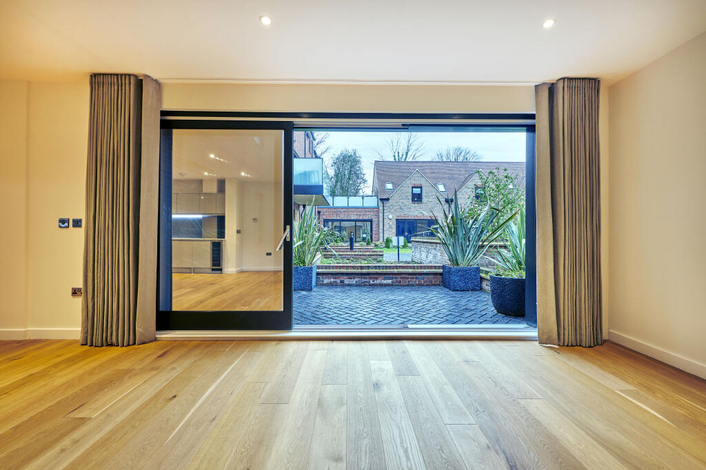 Additional image 6 of Gibbs Close, Harpenden, Herts, AL5