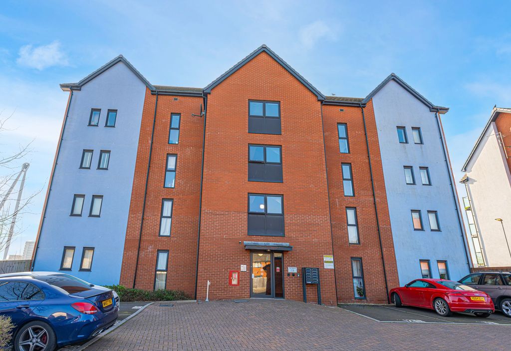 2 bed flat for saleBaroque Court, The Serlio NP19