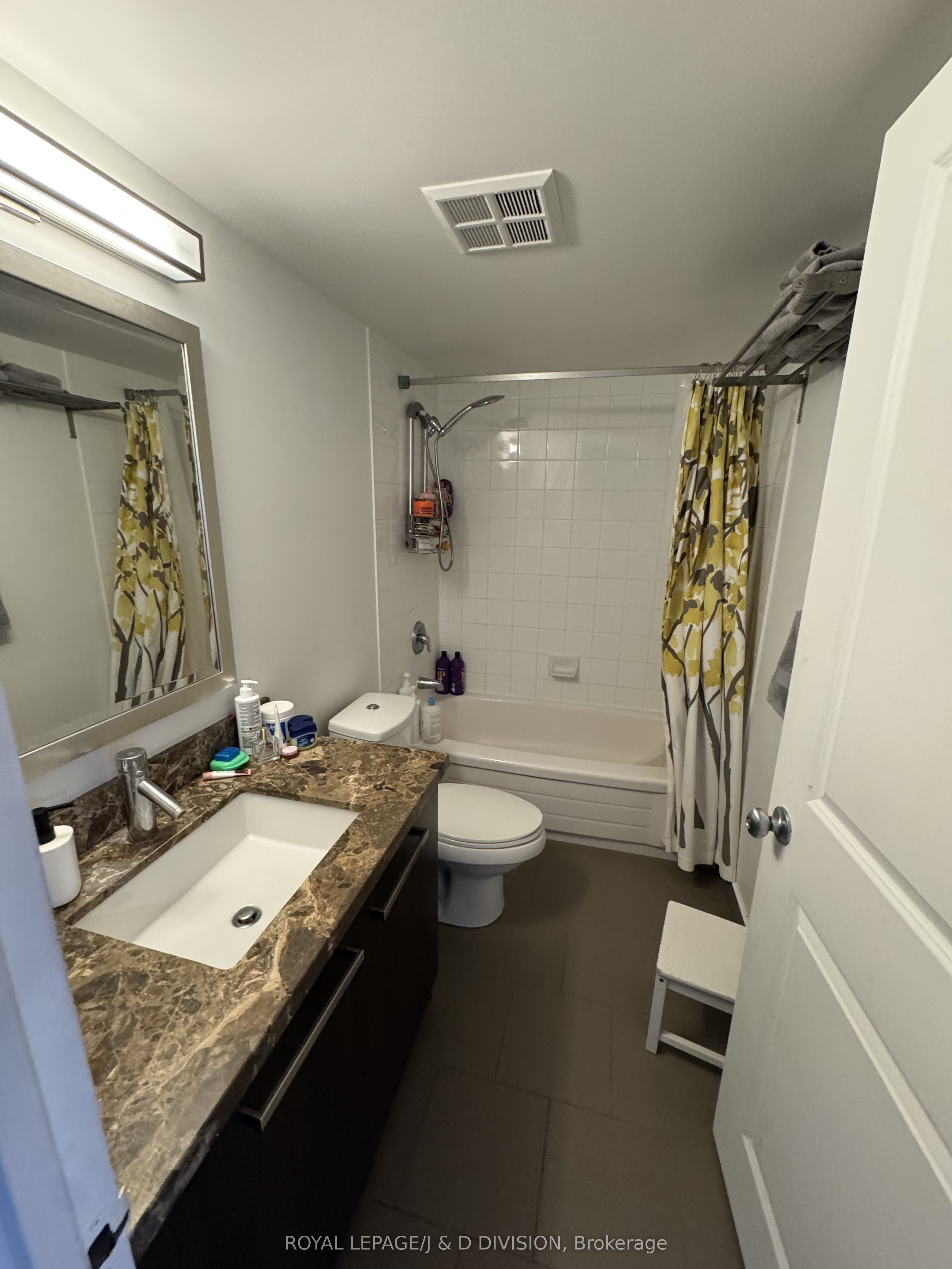 Additional image 5 of 1013-11 St Joseph Street, Toronto, ON, M4Y 3G4