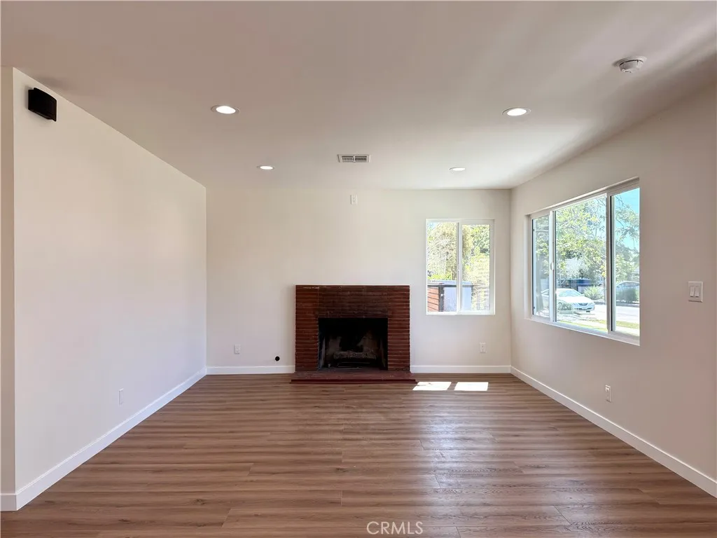 Additional image 4 of 3548 Corinth Avenue, Los Angeles, CA 90066