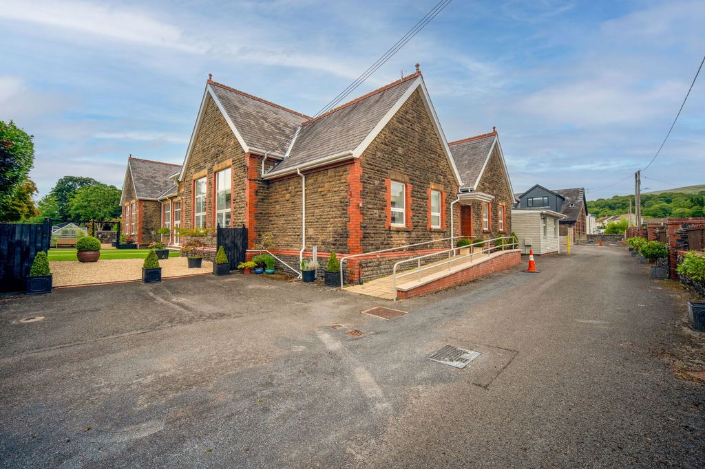 Additional image 6 of 6 bed detached house for salePantyffynnon Road, Ystradgynlais, Swansea SA9