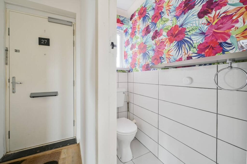 Additional image 4 of 3 Bed Flat, Faversham House, NW1, N1 7GU