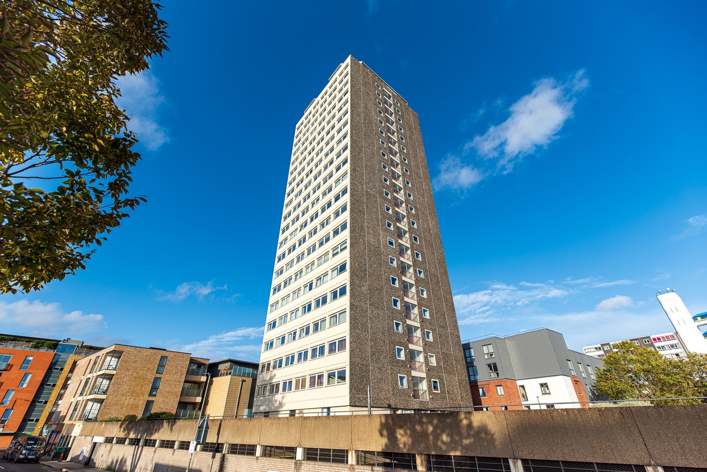 Additional image 14 of 2 Bed Flat, Park South, SW11, N1 7GU