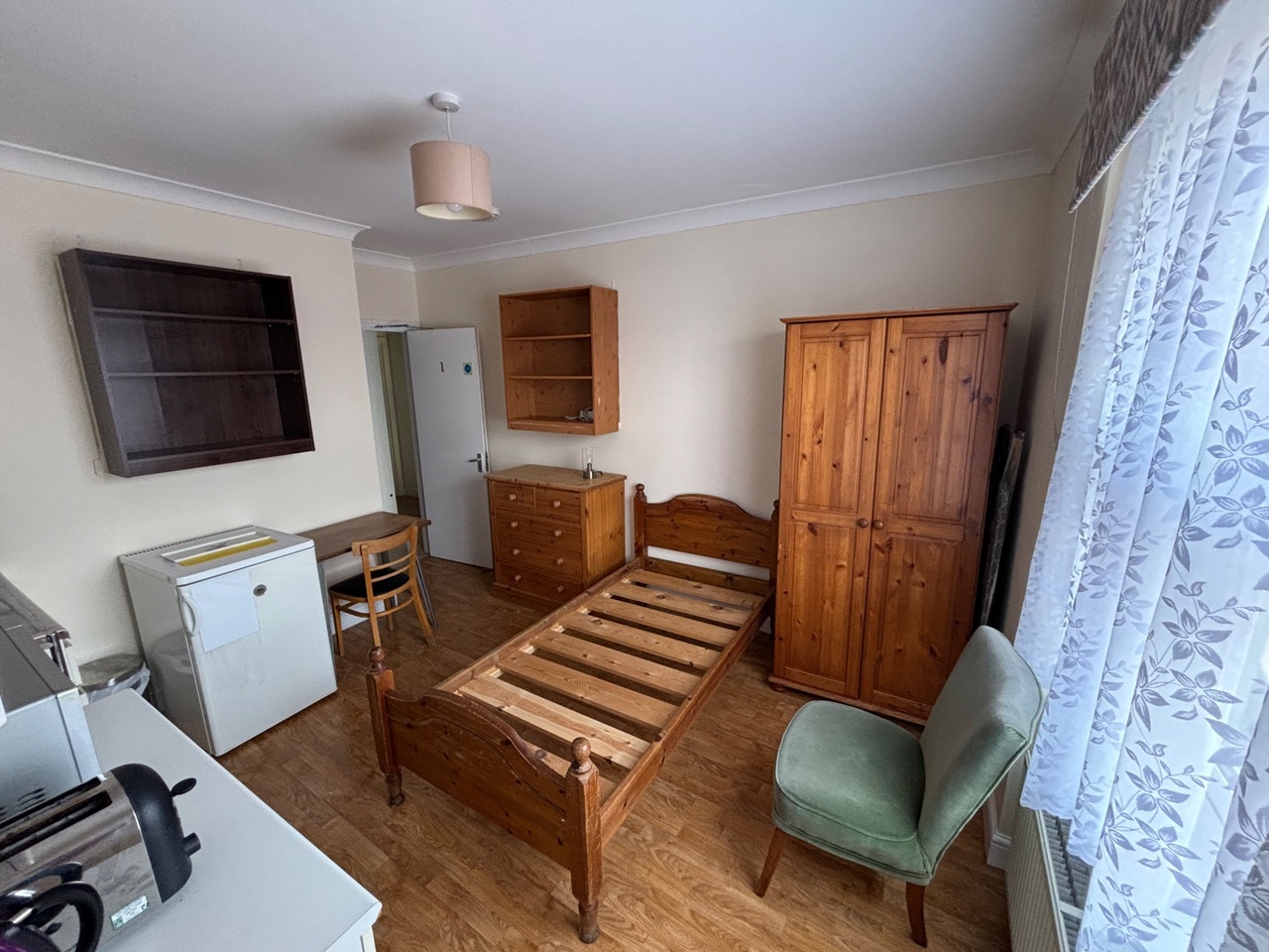 Additional image 3 of Room in a Shared House, Chalk Farm Road, NW1, N1 7GU