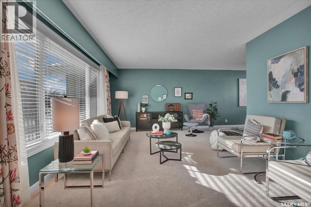 Additional image 2 of 2102 Victoria Avenue, Saskatoon, SK, S7J0W7