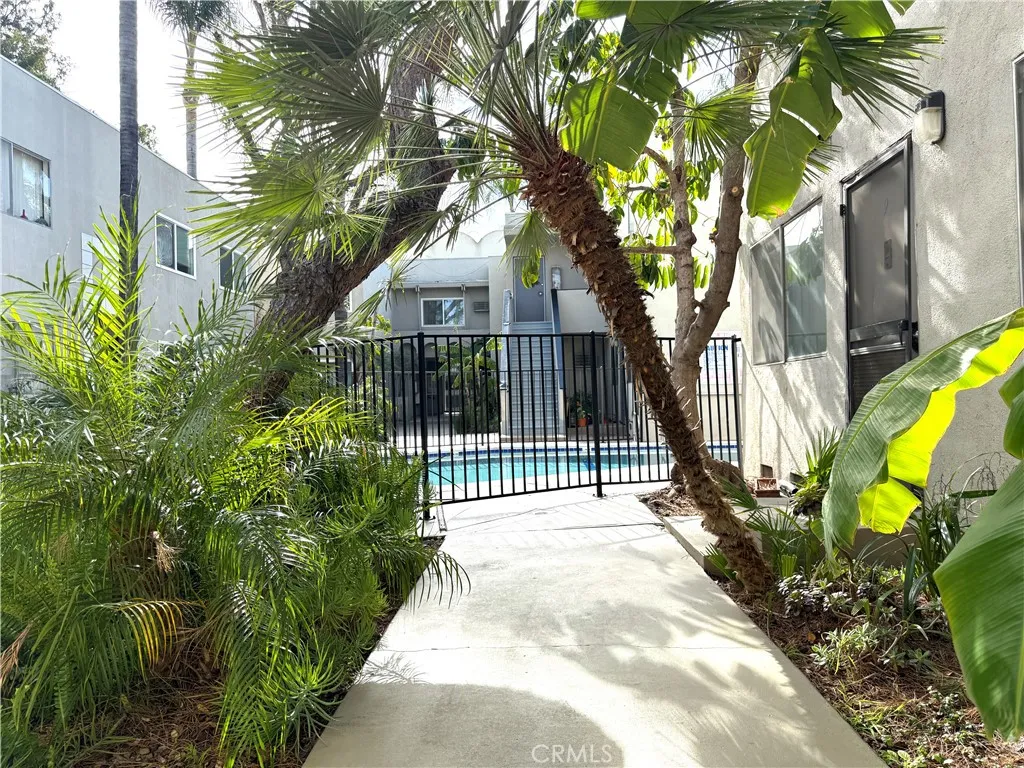 Additional image 21 of 18657 Collins Street Unit 20, Tarzana, CA 91356