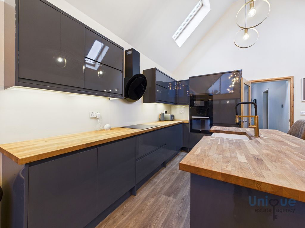 Additional image 6 of 3 bed flat for saleBlackpool Road, Poulton-Le-Fylde FY6