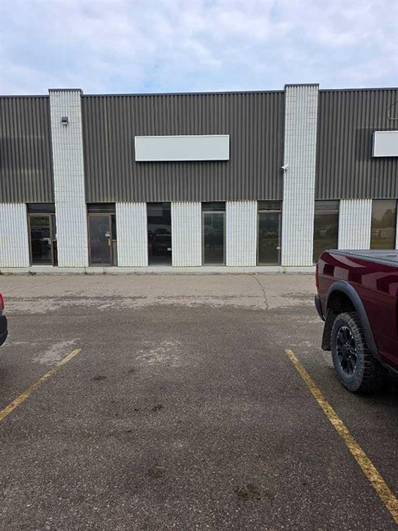 Additional image 2 of #8-4830 78 Street , Red Deer, AB, T4P2B3