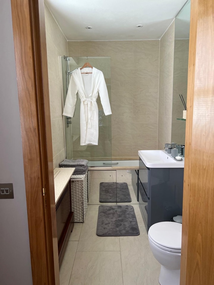 Additional image 2 of Room in a Shared House, Queensberry Place, SW7, N1 7GU