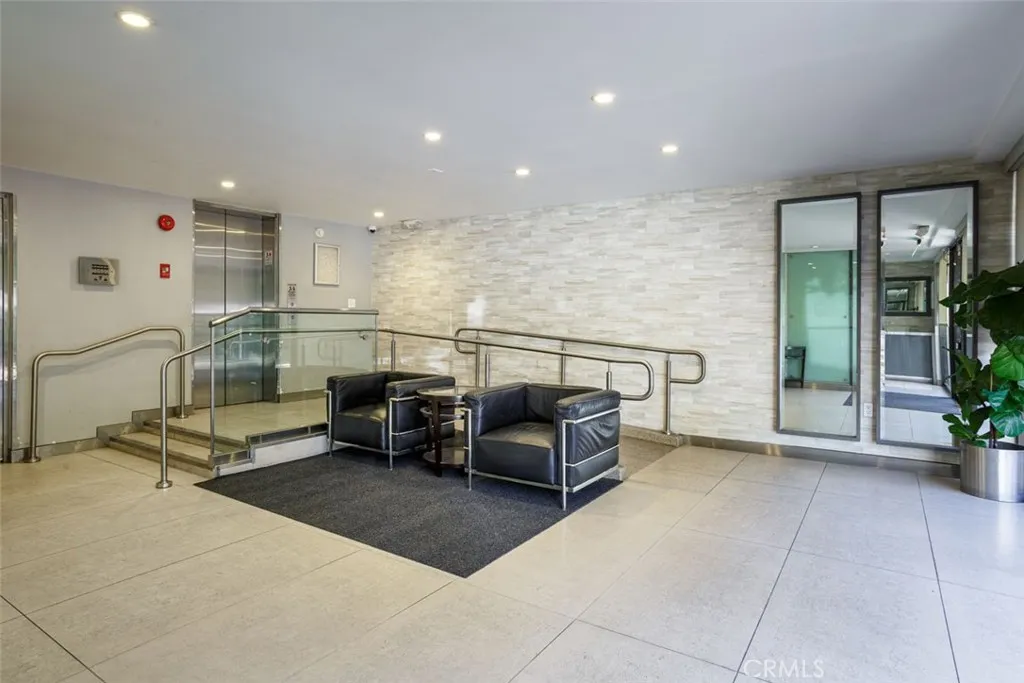 Additional image 67 of 1880 Veteran Avenue, Los Angeles, CA 90025