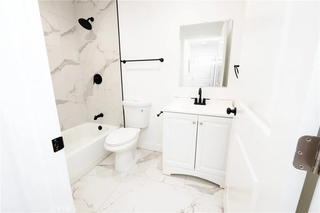 Additional image 10 of 5739 S St Andrews Pl Unit 1/2, Los Angeles, CA 90062