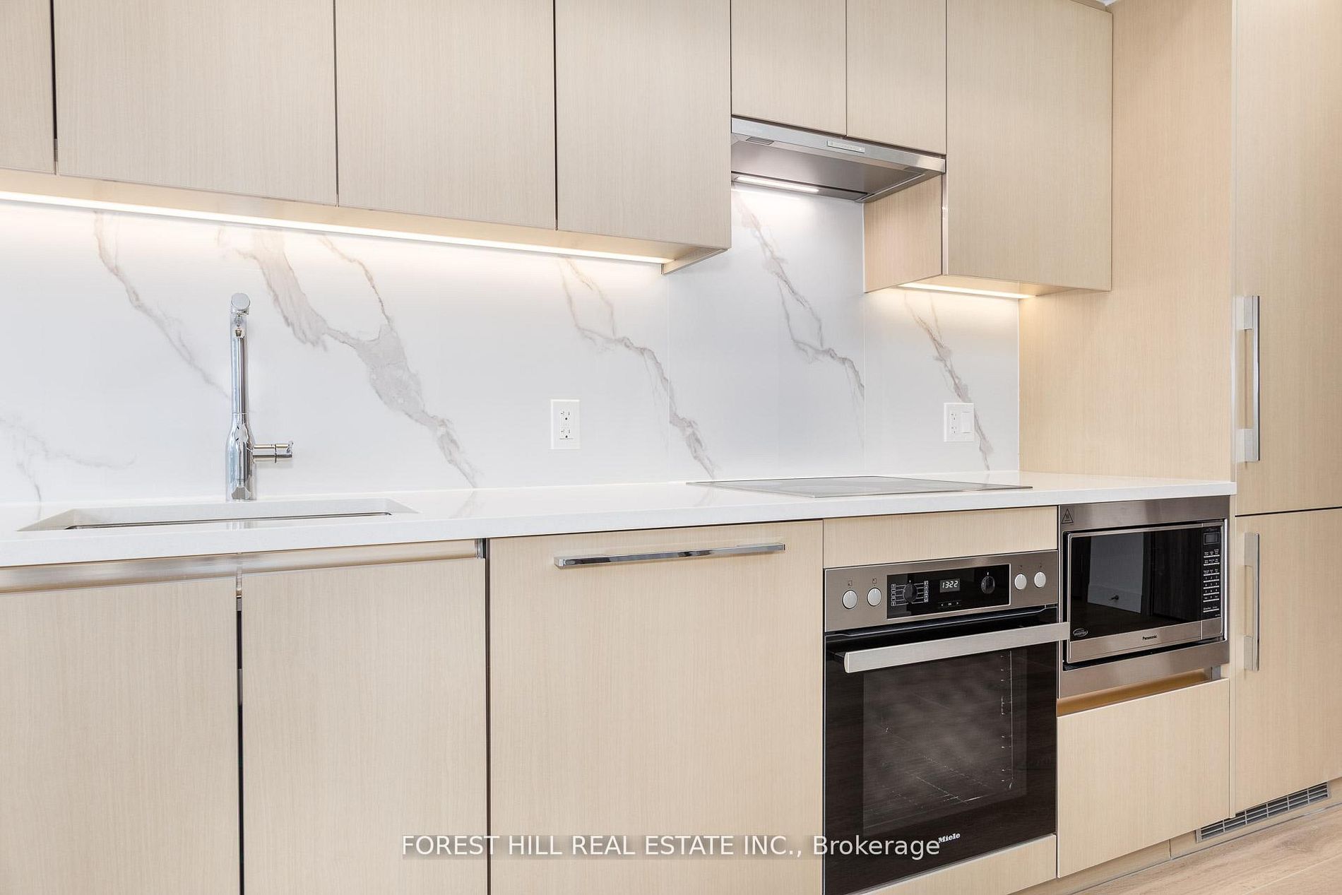 Additional image 5 of 1701-1 Concord Cityplace Way, Toronto, ON, M5V 0X3