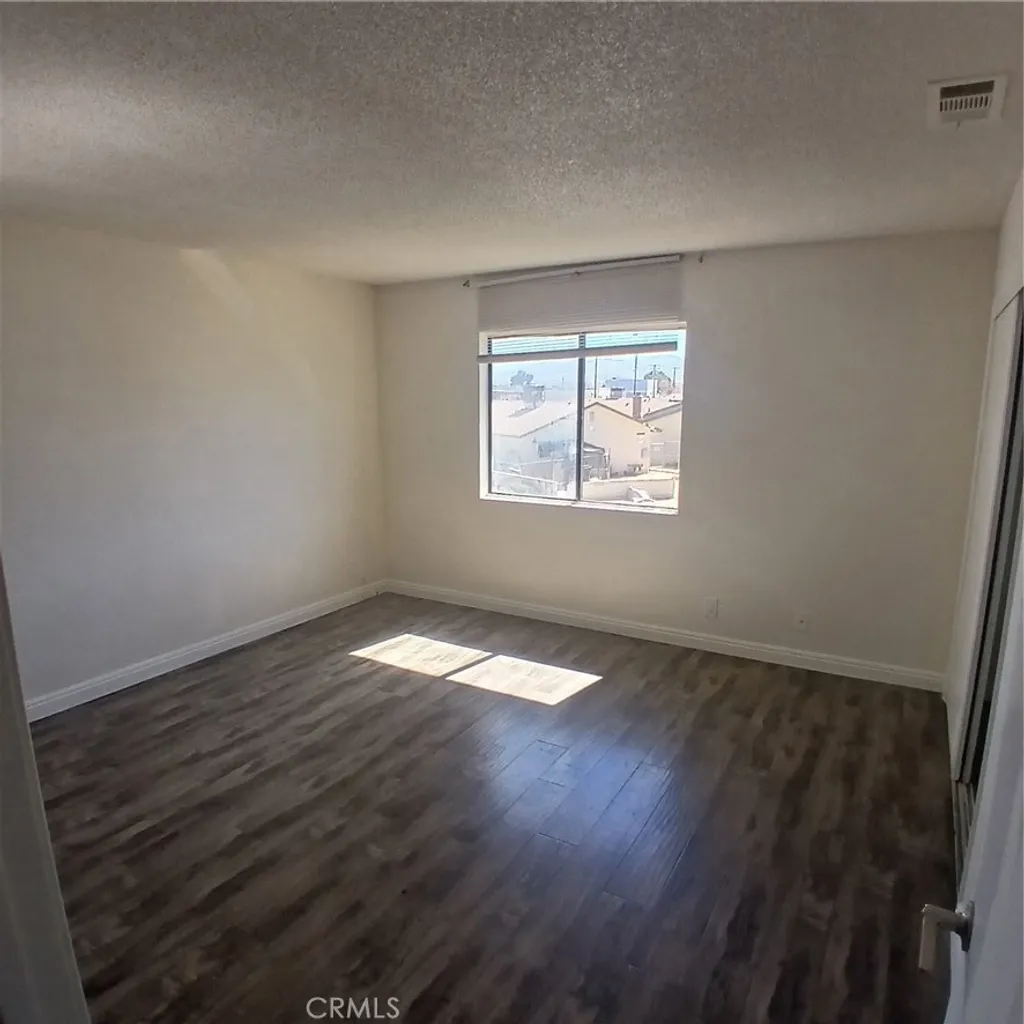 Additional image 13 of 509 E Avenue Q-2 Unit B, Palmdale, CA 93550