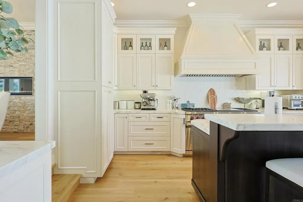 Additional image 66 of 940 J Avenue, Coronado, CA 92118