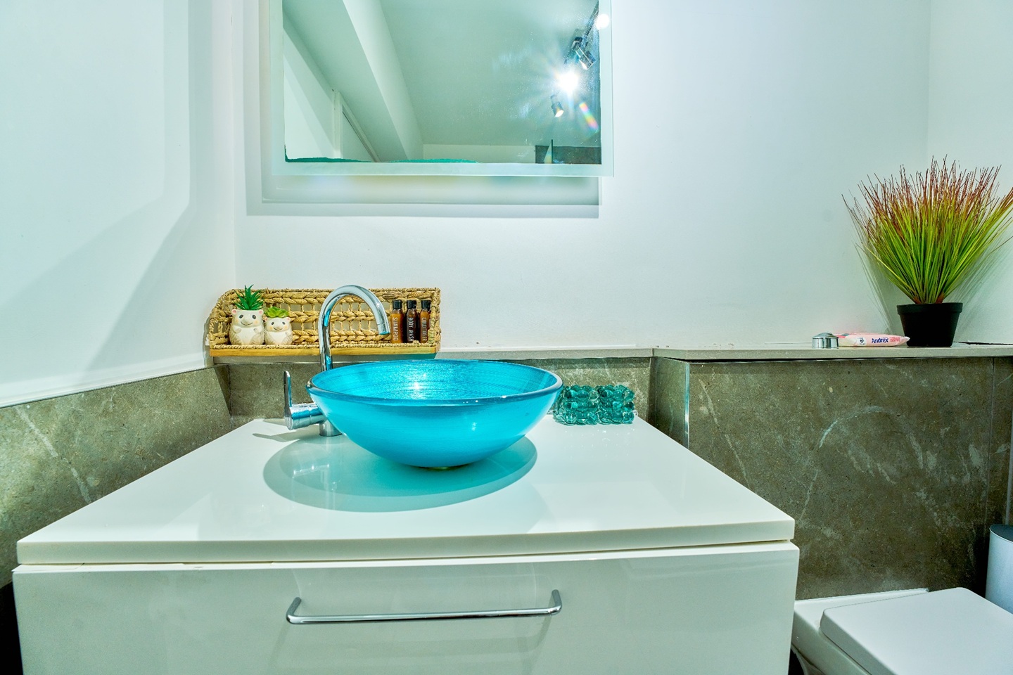 Additional image 36 of 2 Bed Flat, Charles Gardner Court, N1, N1 7GU