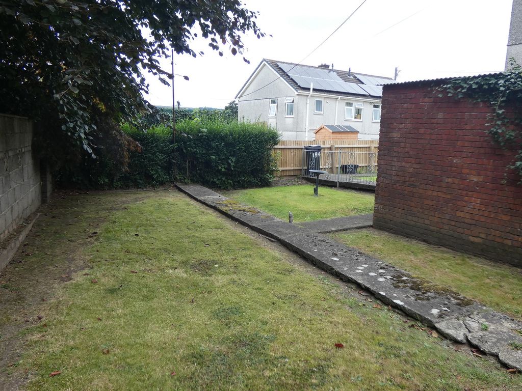 Additional image 8 of 2 bed flat for saleMeadow Road, Neath, Neath Port Talbot. SA11